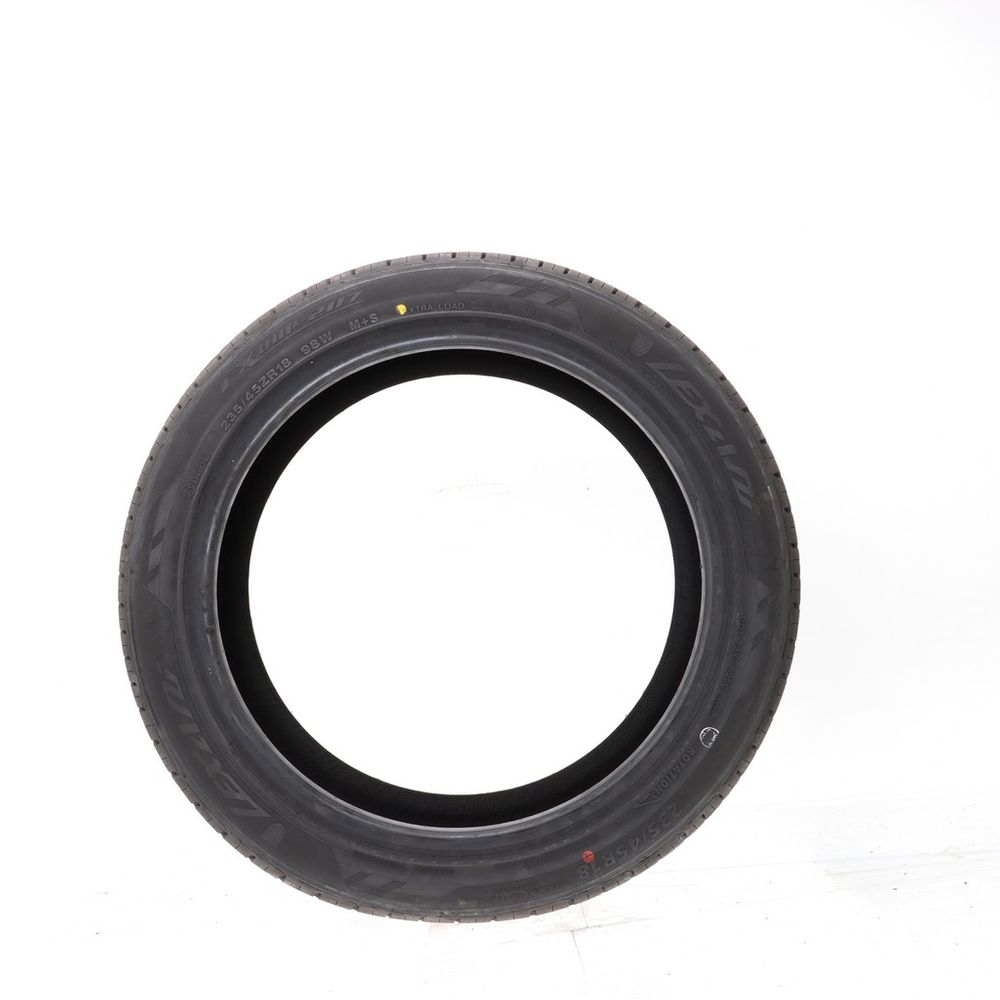 Set of (2) New 235/45ZR18 Lexani LXUHP-207 98W - Image 3
