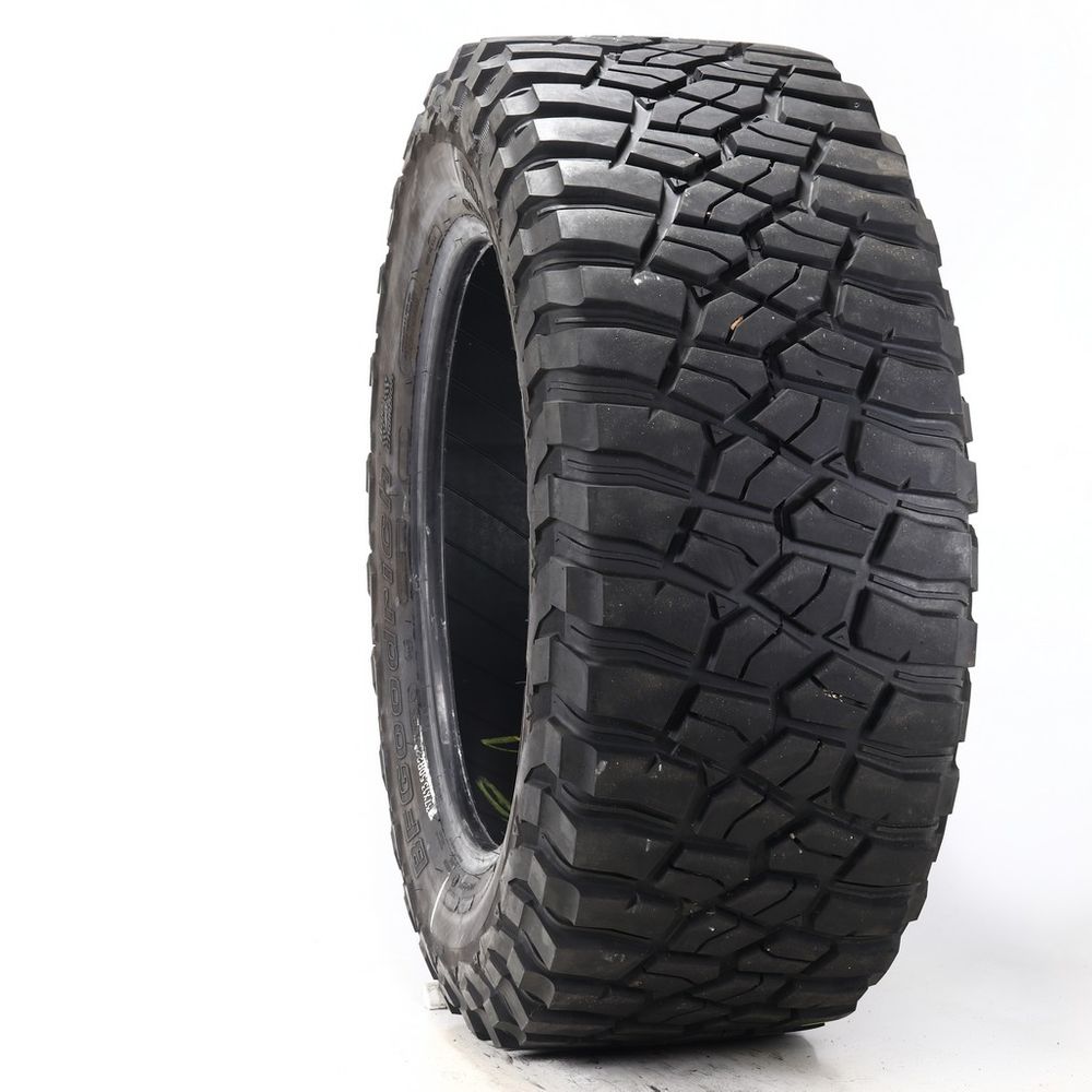 Used LT 37X13.5R22 BFGoodrich Mud-Terrain T/A KM3 123Q - 14/32 - Image 1