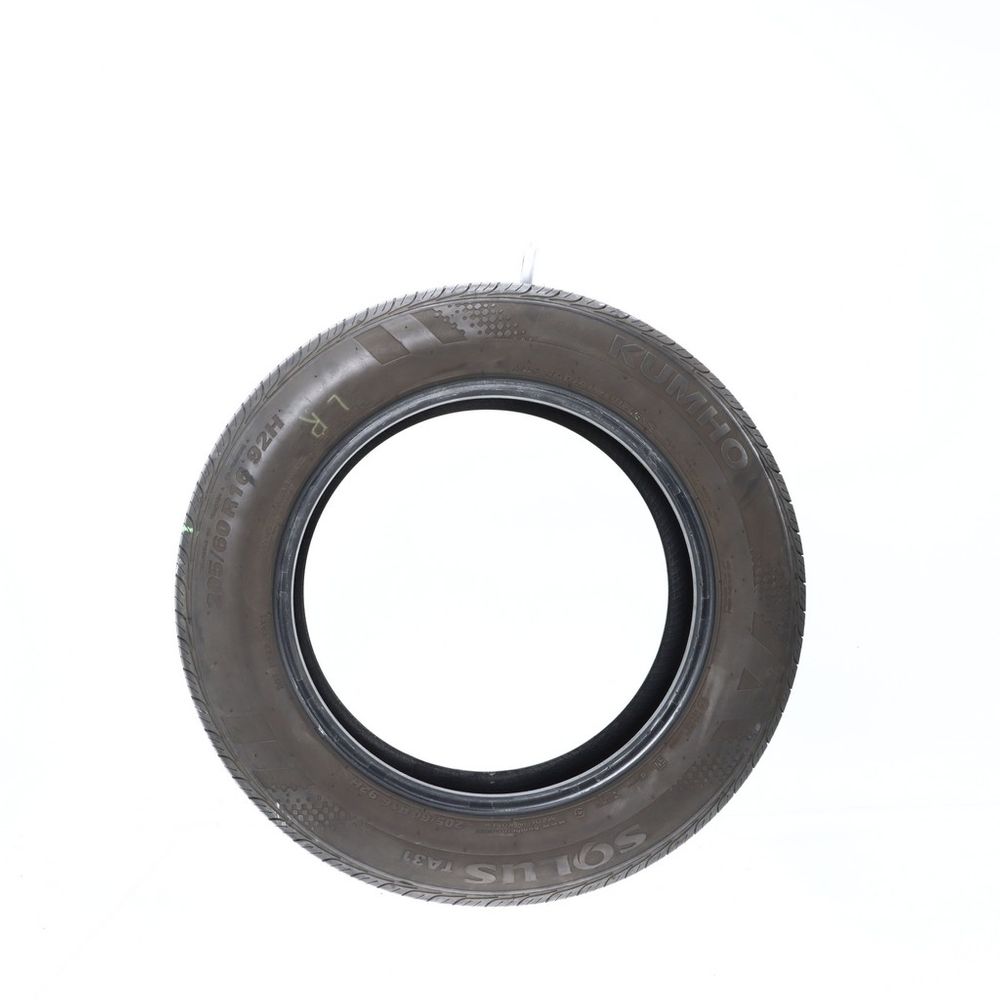 Set of (2) Used 205/60R16 Kumho Solus TA31 92H - 7-8/32 - Image 3