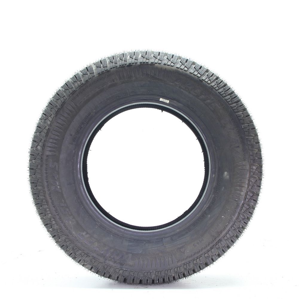 New 225/75R16 Arctic Claw Winter XSI 104S - 14.5/32 - Image 3