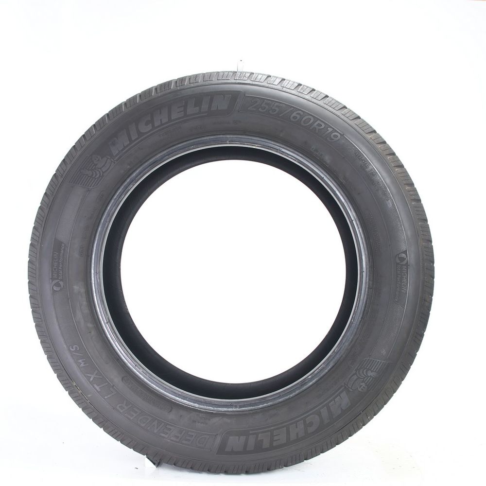 Set of (2) Used 255/60R19 Michelin Defender LTX M/S 109H - 8-8.5/32 - Image 3