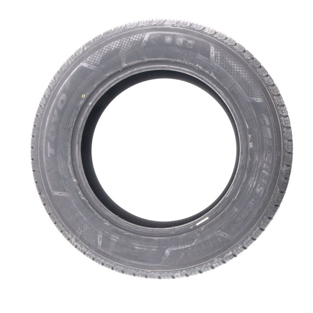 Set of (2) New 275/60R20 Toyo Celsius CUV 115T - Image 3