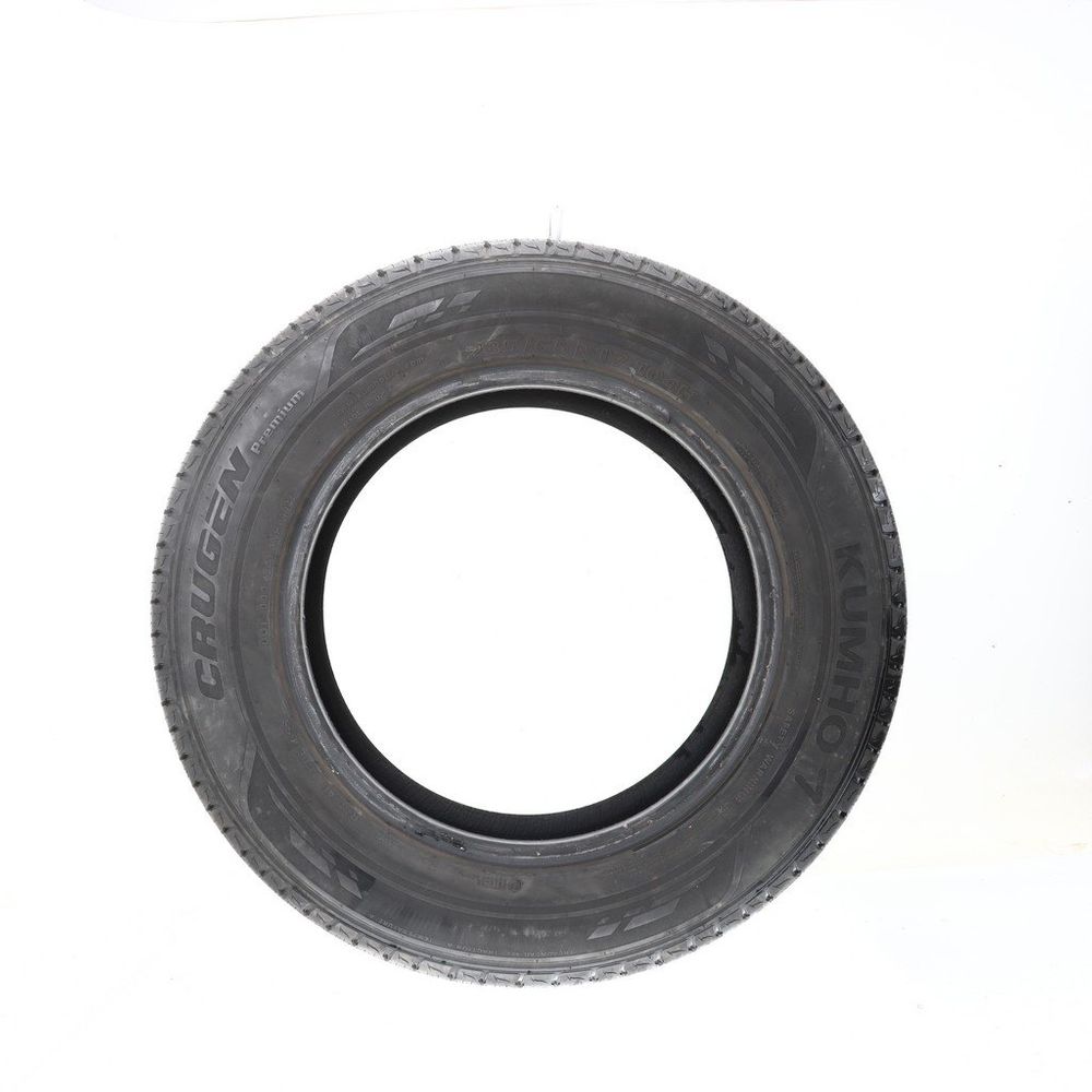 Set of (4) Used 235/65R17 Kumho Crugen Premium 104H - 9.5-10/32 - Image 3