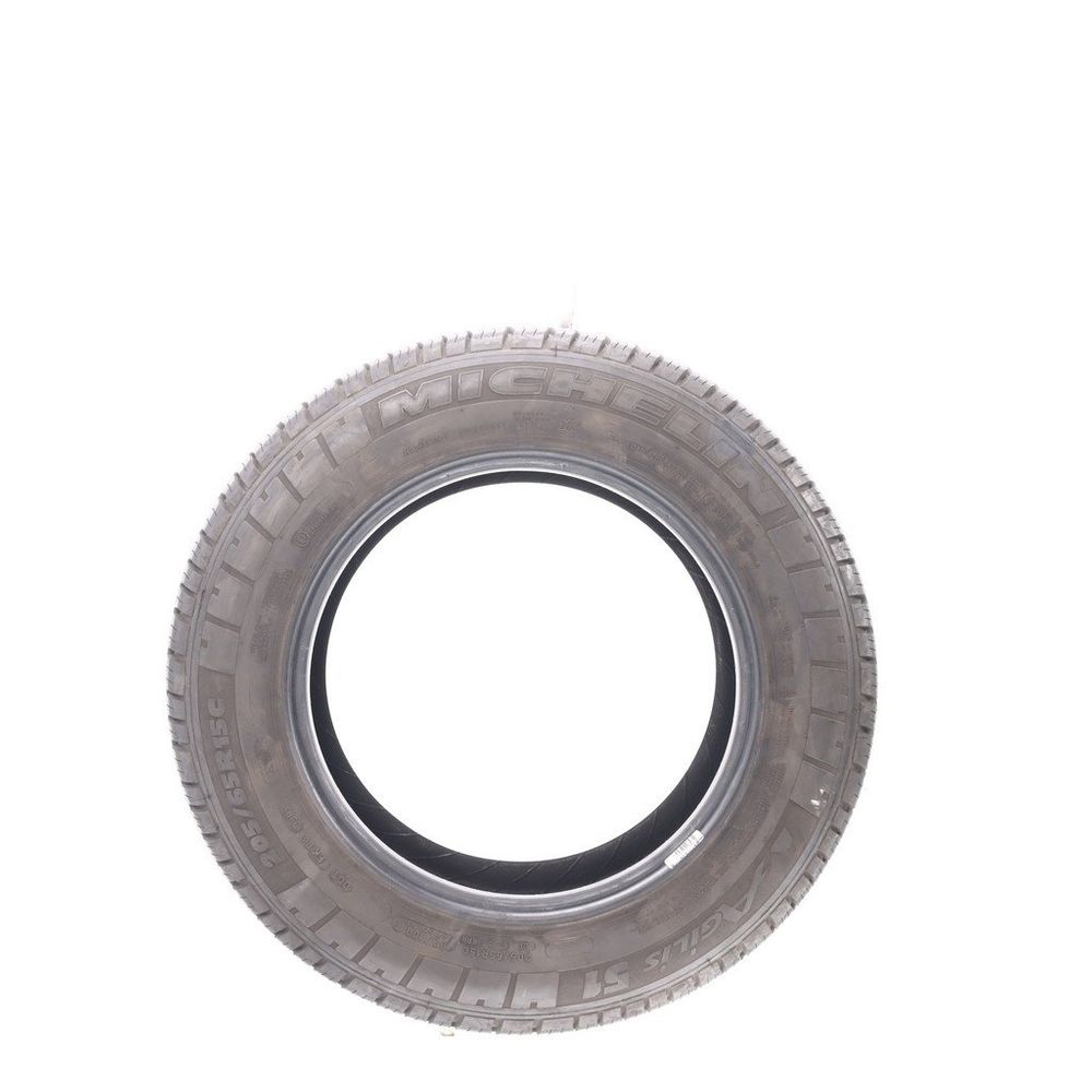 Set of (2) Used 205/65R15C Michelin Agilis 51 102/100T - 8-8.5/32 - Image 3