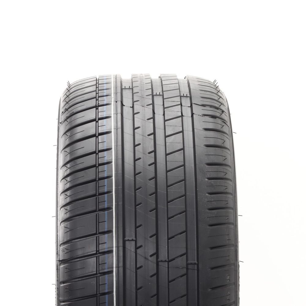 Set of (4) New 255/40ZR18 Michelin Pilot Sport 3 MO1 99Y - Image 2