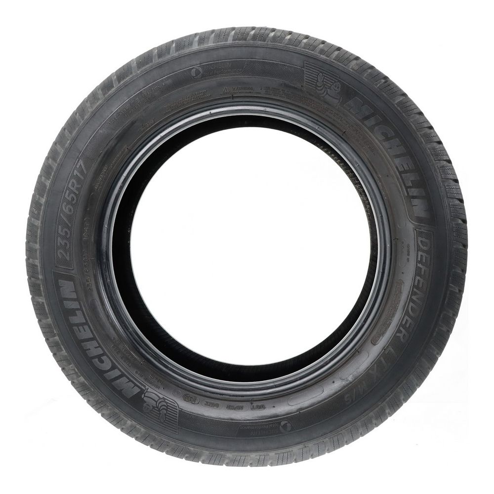 Set of (2) Used 235/65R17 Michelin Defender LTX M/S 104T - 6.5-7.5/32 - Image 3