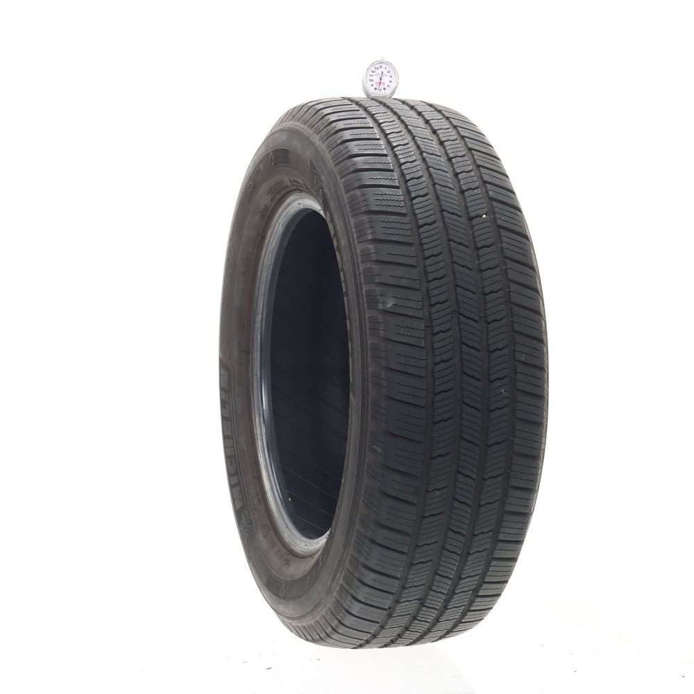 Set of (2) Used 235/65R17 Michelin Defender LTX M/S 104T - 6.5-7.5/32 - Image 4