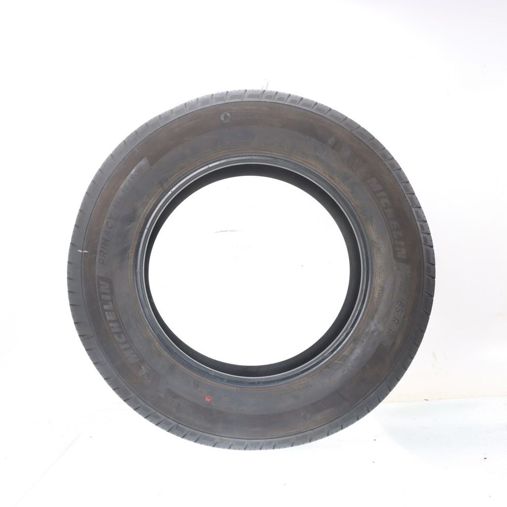 Set of (2) Used 255/65R18 Michelin Primacy All Season 111H - 7.5-8/32 - Image 6