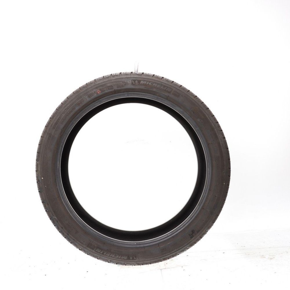 Set of (2) Used 235/40R19 Michelin Primacy MXM4 96V - 8/32 - Image 3