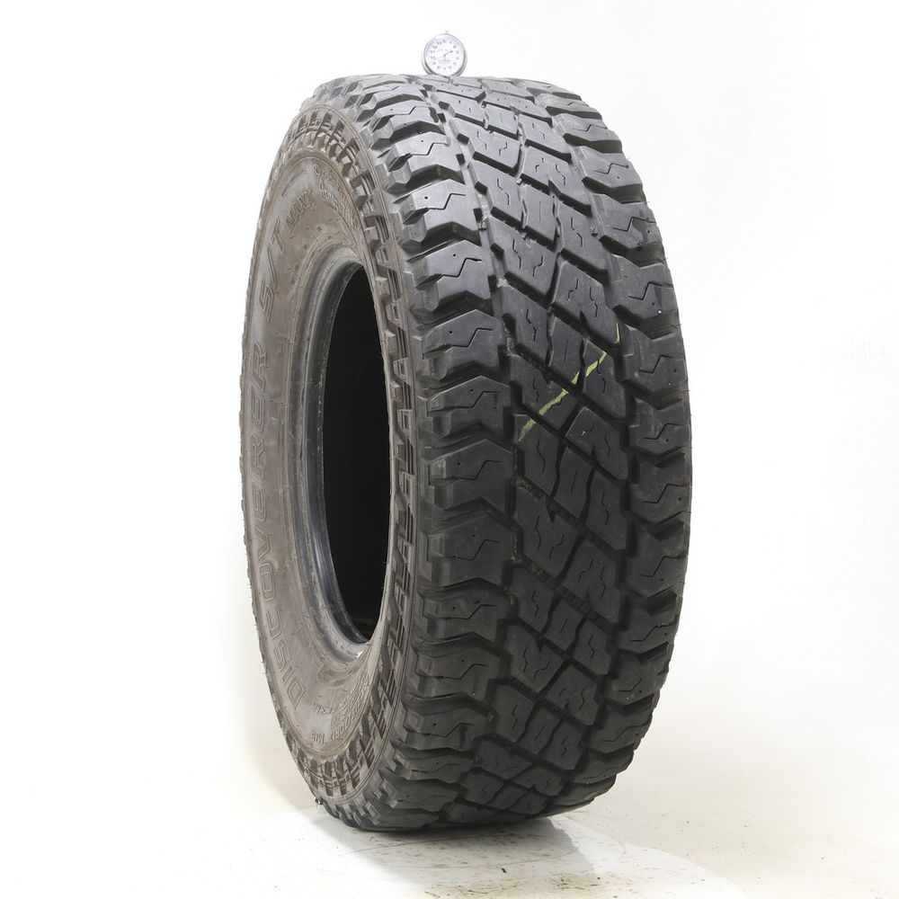 Used LT 315/70R17 Cooper Discoverer S/T Maxx 121/118Q - 9.5/32 - Image 1