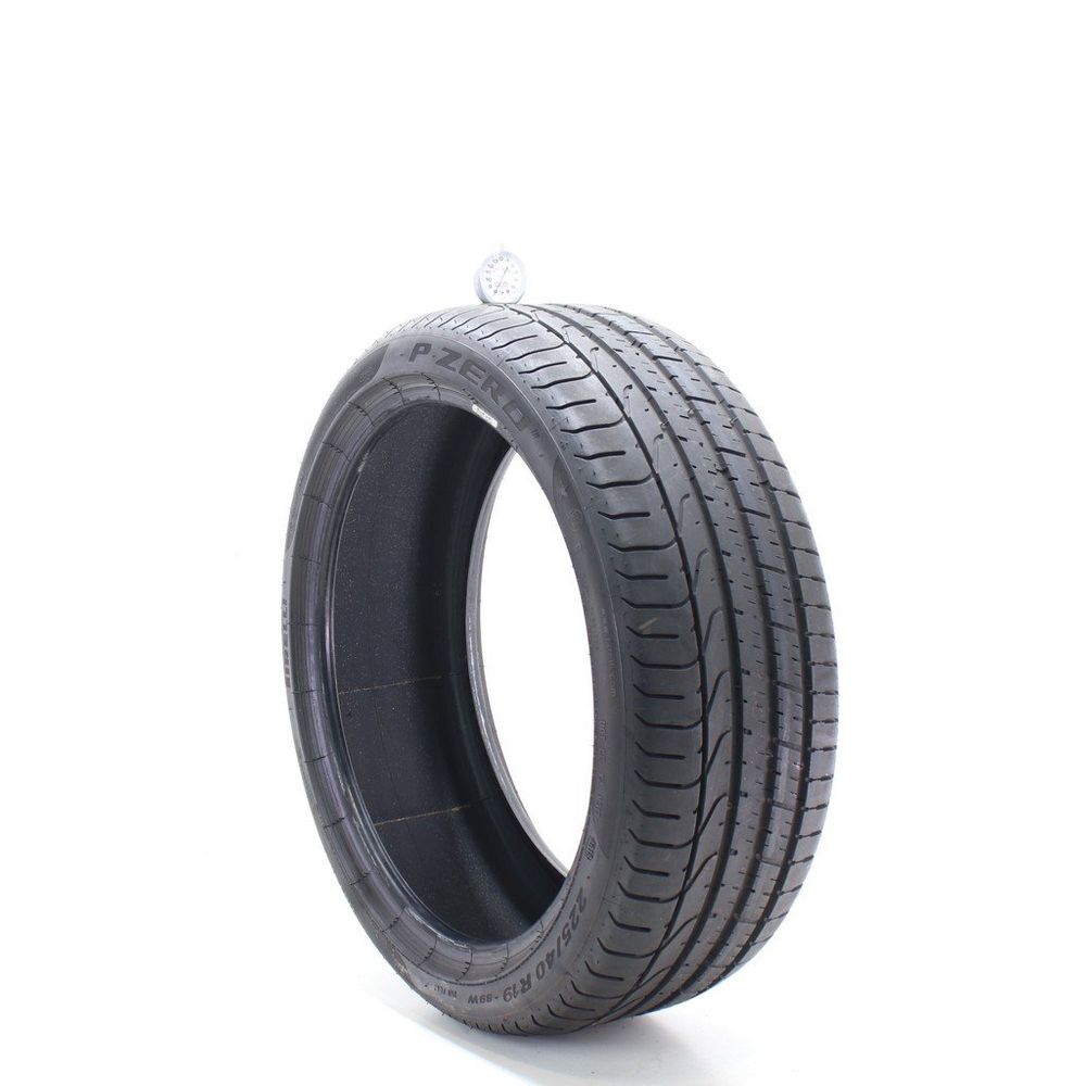 Set of (2) Used 225/40R19 Pirelli P Zero Run Flat 89W - 8-9/32 - Image 1