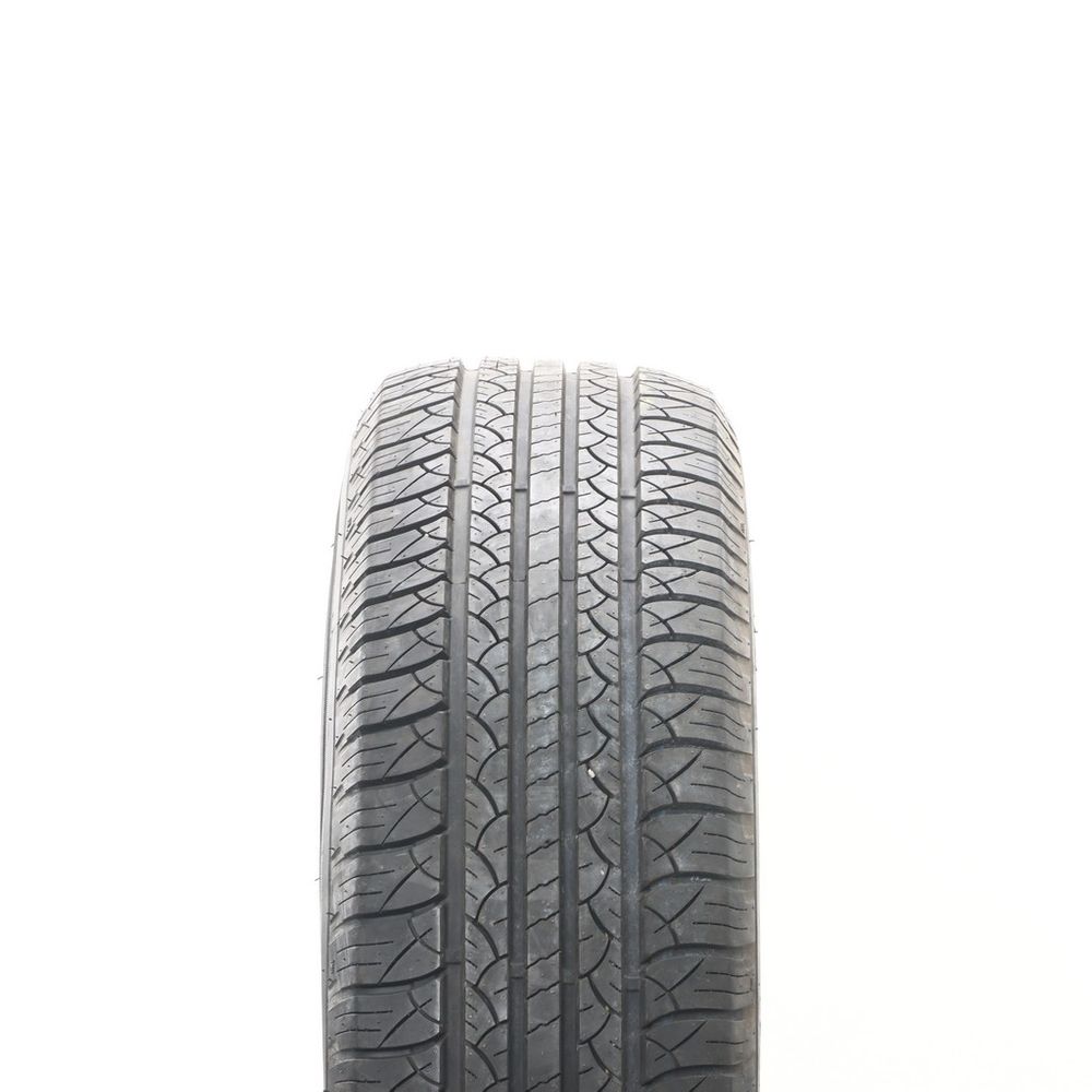 Set of (2) Driven Once 245/70R17 Winrun Maxclaw HT 2 110T - 10/32 - Image 2