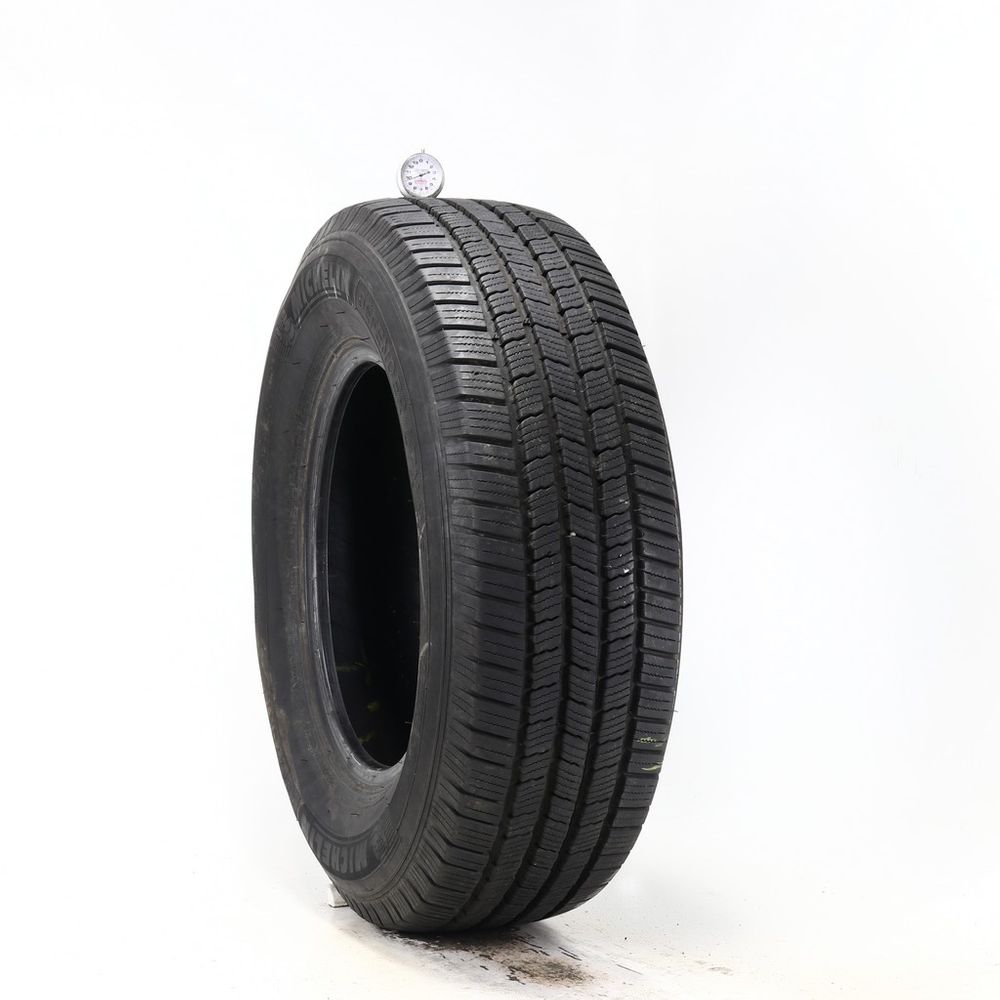 Set of (2) Used 255/70R17 Michelin Defender LTX M/S 112T - 9.5-10.5/32 - Image 1
