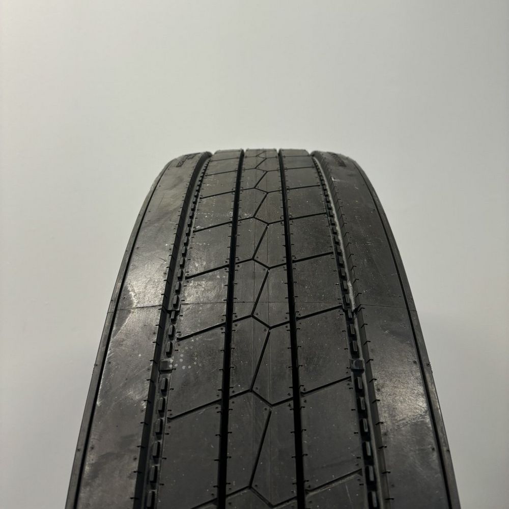 New 11R22.5 Fortune FTH107 144/142L - Image 2