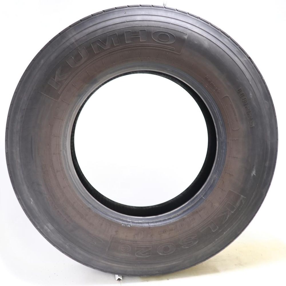 Used 11R22.5 Kumho KLS02 1N/A - 11.5/32 - Image 3