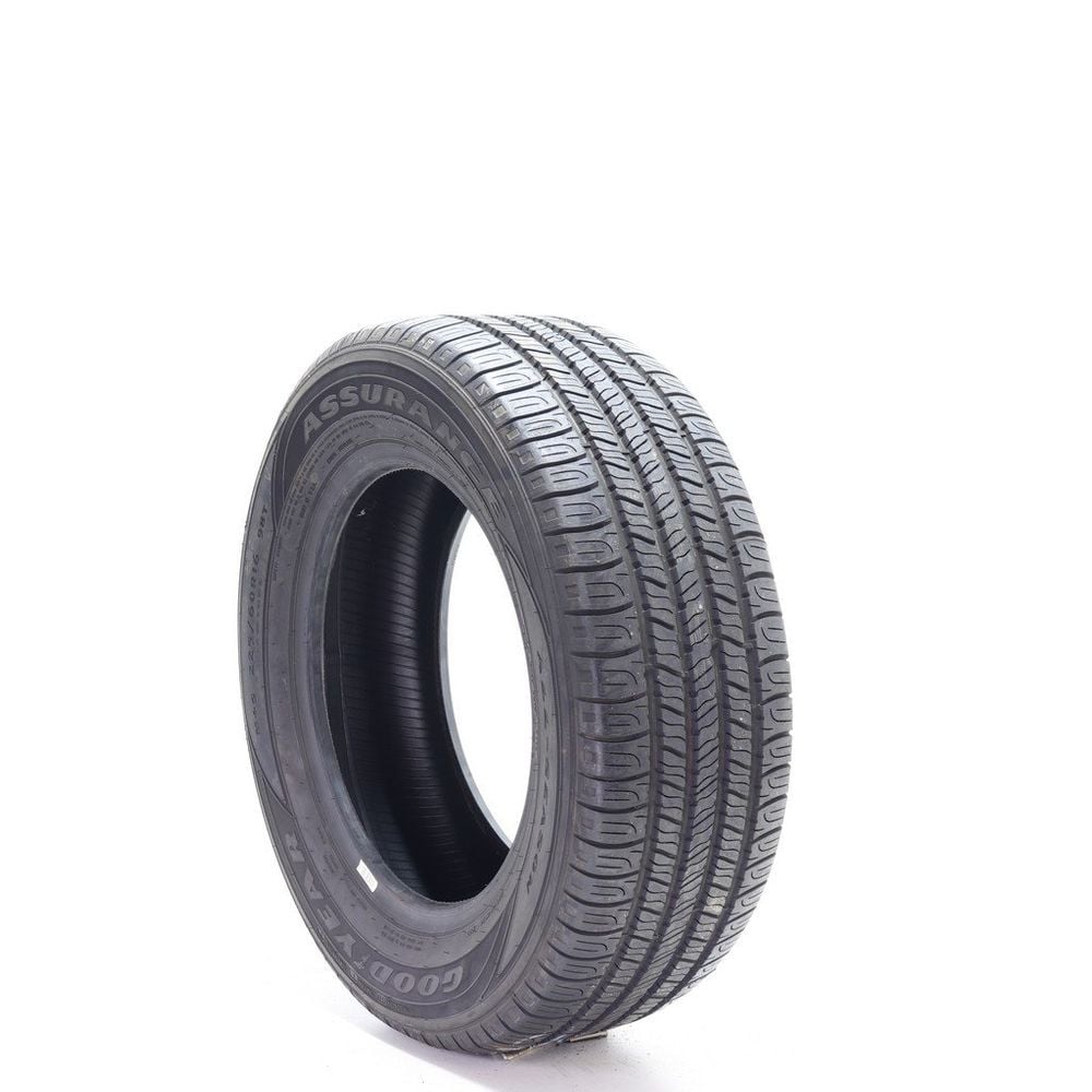 Set of (4) New 225/60R16 Goodyear Assurance All-Season 98T - 8.5/32 - Image 1