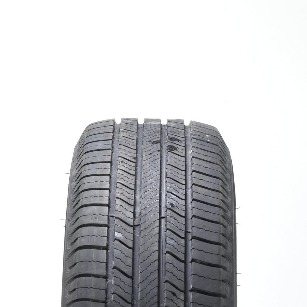 Used 225/60R18 Michelin Defender 2 100H - 11.5/32 - Image 2