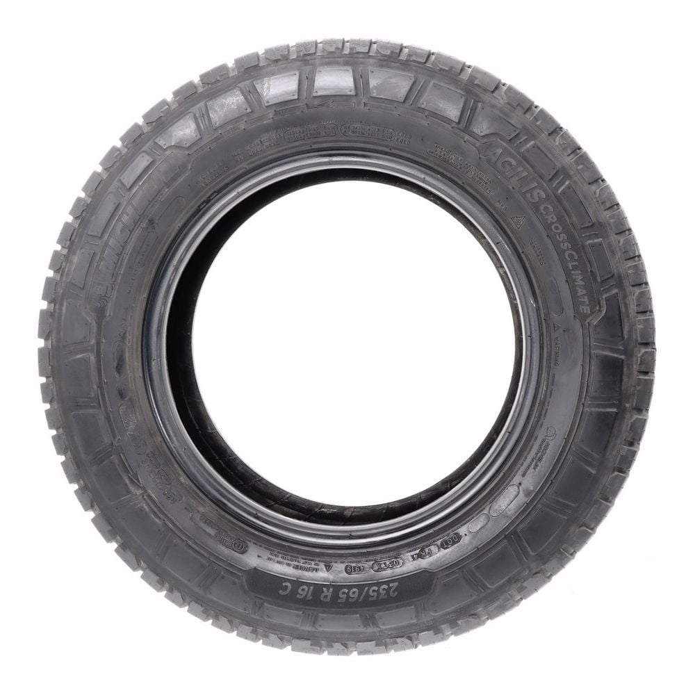 Set of (4) Used 235/65R16C Michelin Agilis CrossClimate  121/119R - 7.5-8/32 - Image 3