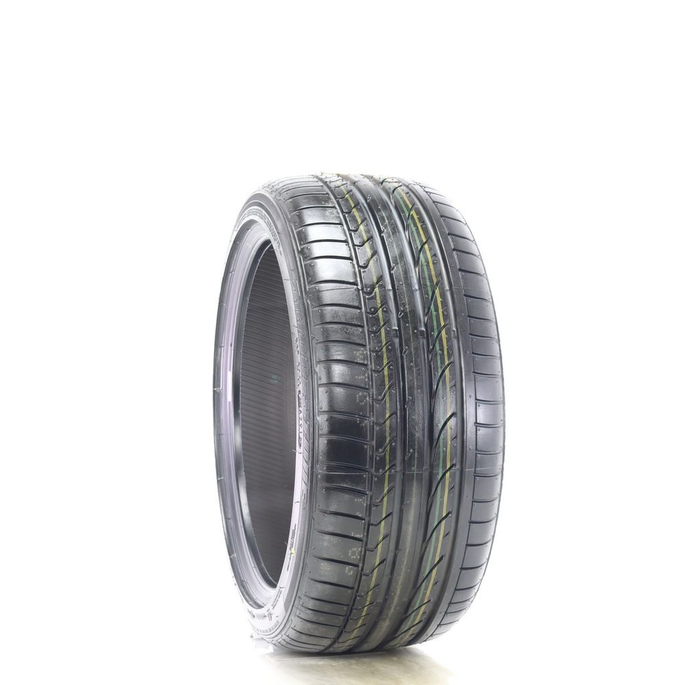 Driven Once 235/40ZR18 Bridgestone Potenza RE050A N0 91Y - 9.5/32 - Image 1