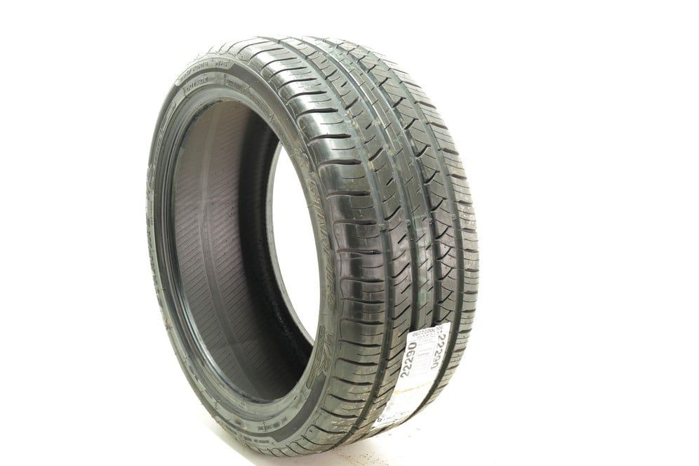 New 235/40R18 Starfire WR 95W - 10/32 - Image 1