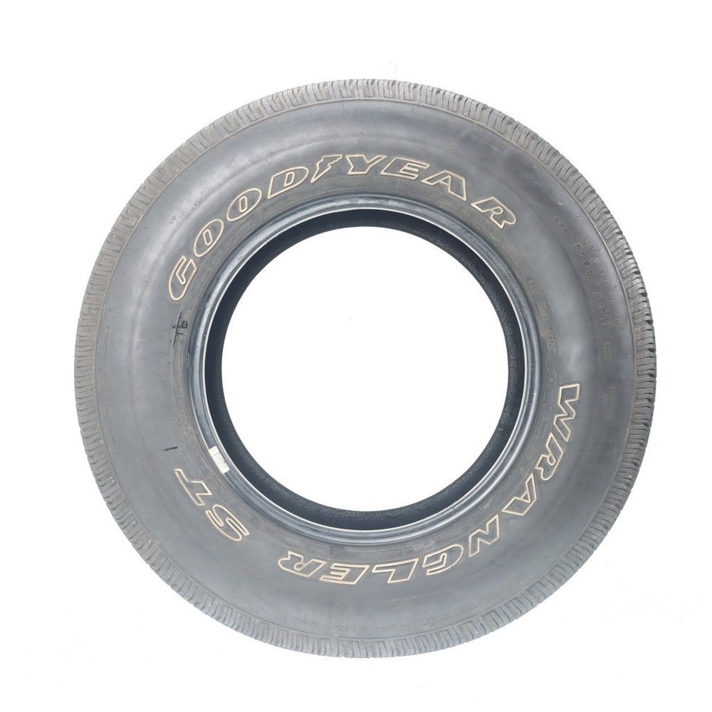 Used 265/70R17 Goodyear Wrangler ST 113S - 8.5/32 - Image 3