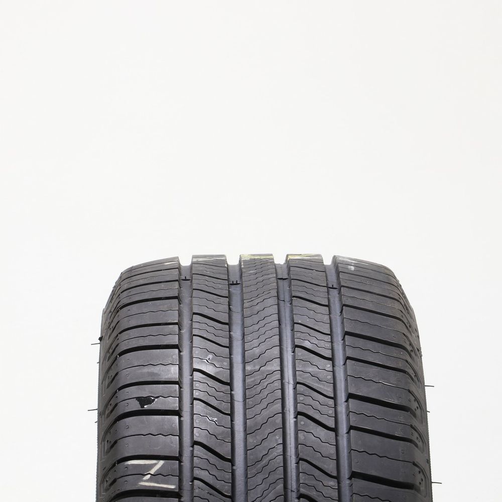 Driven Once 235/50R17 Michelin Defender 2 96H - 10.5/32 - Image 2