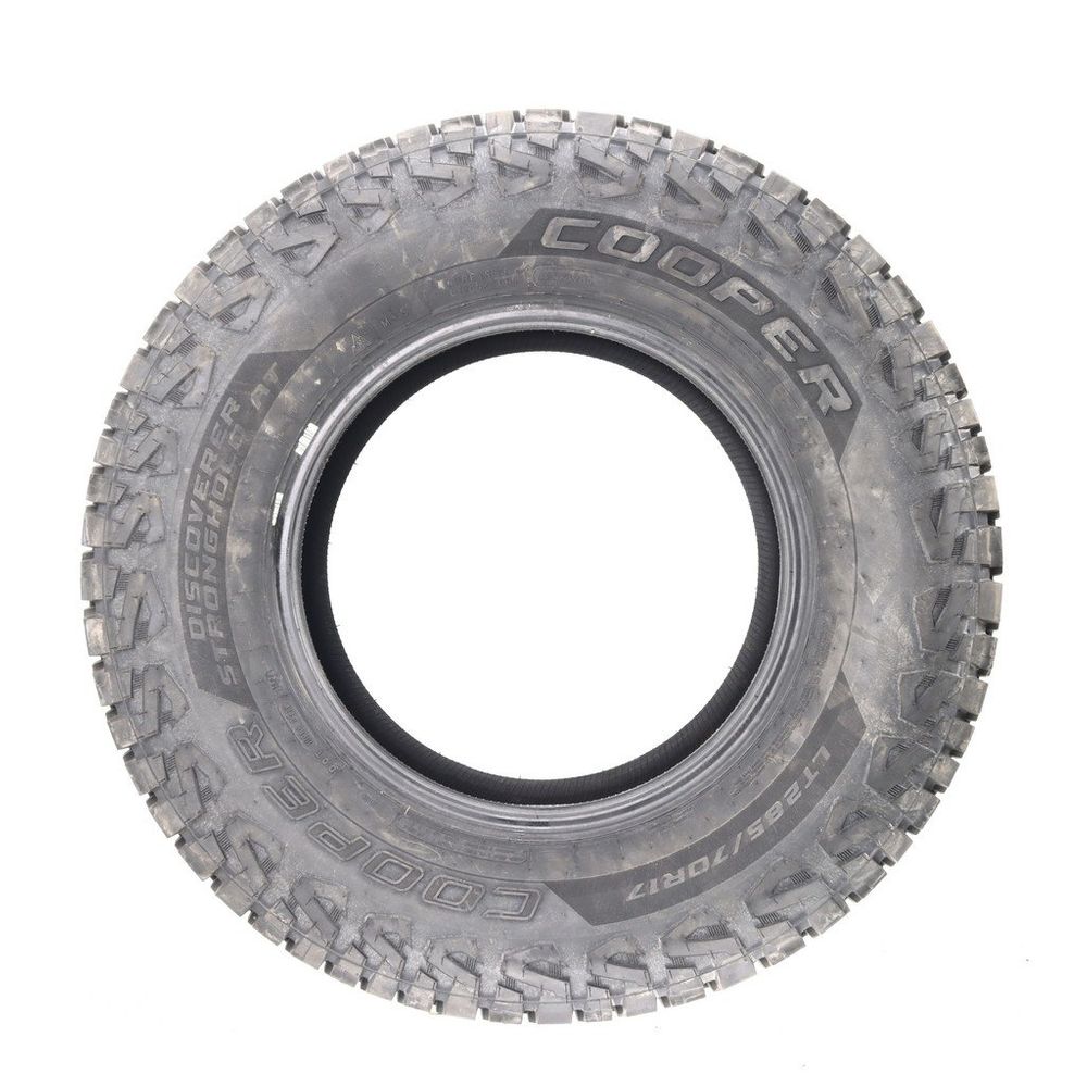 New LT 285/70R17 Cooper Discoverer Stronghold AT 126/123S E - Image 3
