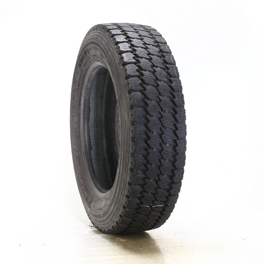 Used 225/70R19.5 Michelin XDS2 128/126N - 16/32 - Image 1