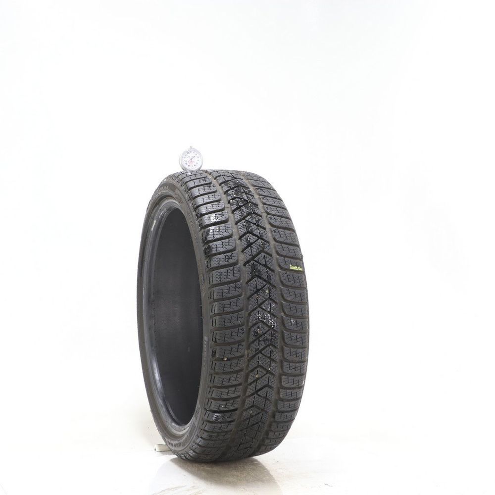 Used 205/40R18 Pirelli Winter Sottozero 3 Run Flat 86V - 9/32 - Image 1