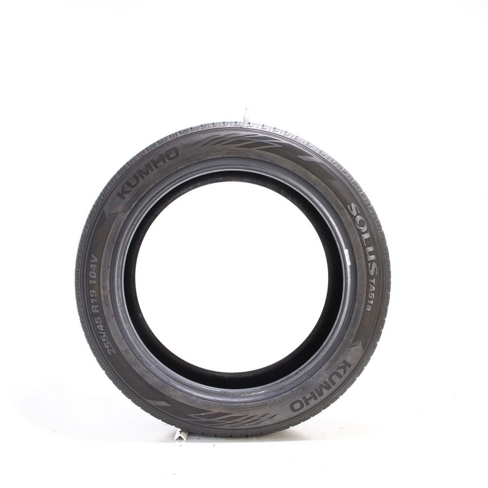 Used 255/45R19 Kumho Solus TA51a 104V - 7.5/32 - Image 3