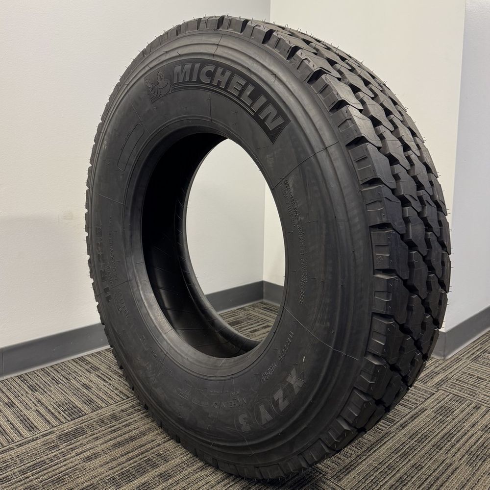 New 11R22.5 Michelin XZY 3 148/145K - Image 1