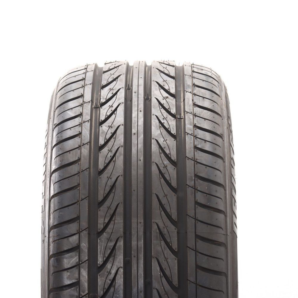 New 255/45ZR20 Delinte Thunder D7 105W - Image 2