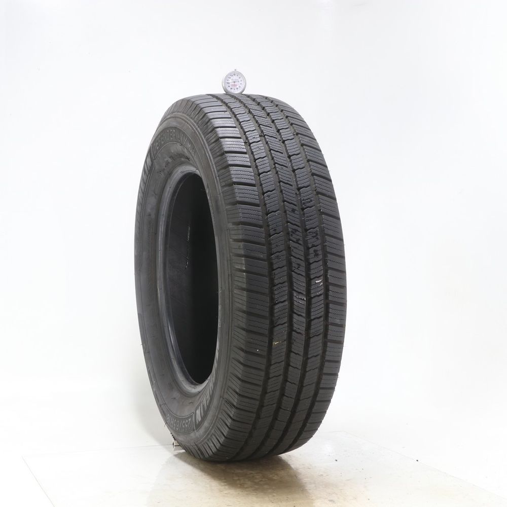 Set of (2) Used 255/65R18 Michelin Defender LTX M/S 111T - 9-10/32 - Image 4