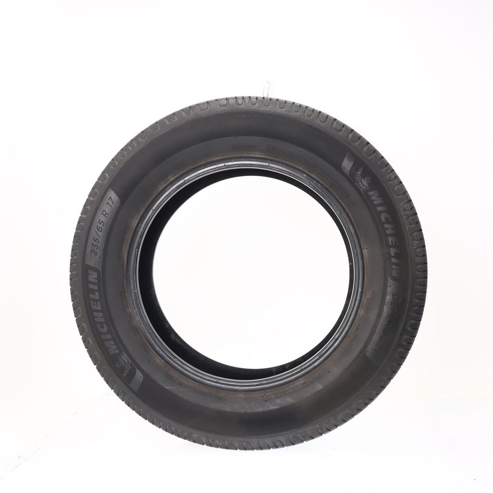 Set of (2) Used 235/65R17 Michelin Defender 2 104H - 7-8/32 - Image 3