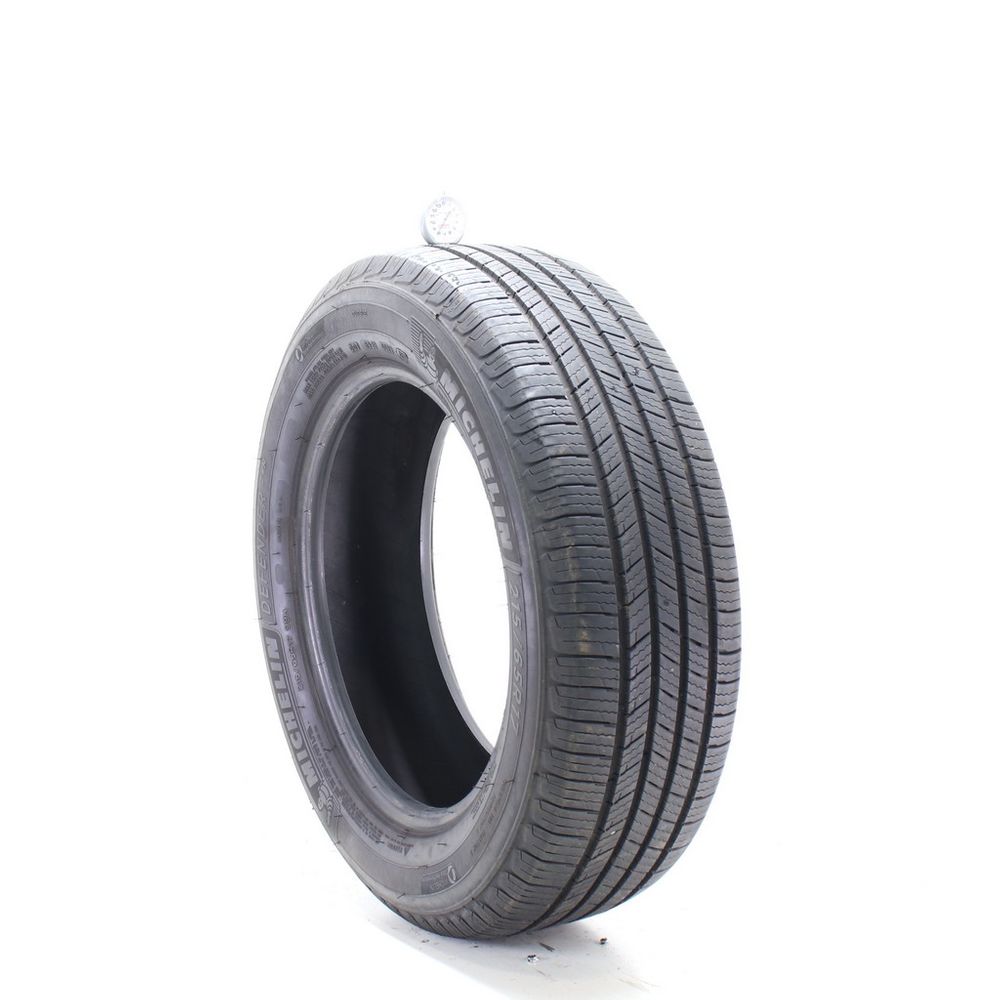 Used 215/65R17 Michelin Defender T+H 99H - 8.5/32 - Image 1