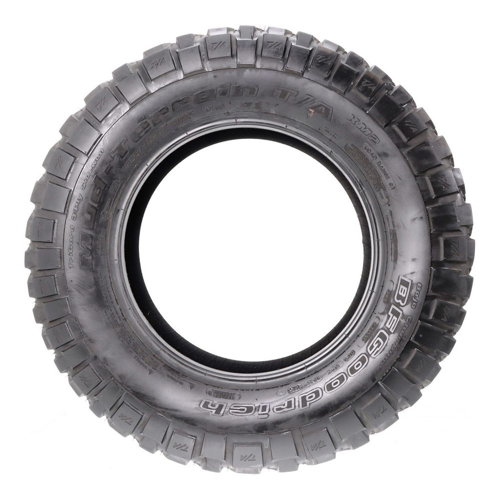 Set of (2) Used LT 255/75R17 BFGoodrich Mud-Terrain T/A KM2 111/108Q C - 9.5-10/32 - Image 6