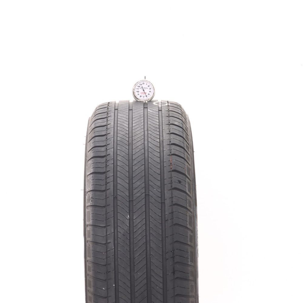 Set of (2) Used 235/65R17 Michelin Primacy All Season 104H - 6-6.5/32 - Image 2