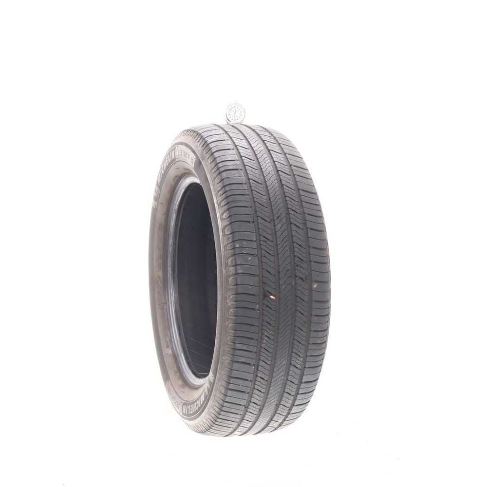 Set of (4) Used 235/60R18 Michelin Defender 2 107H - 6-7.5/32 - Image 7