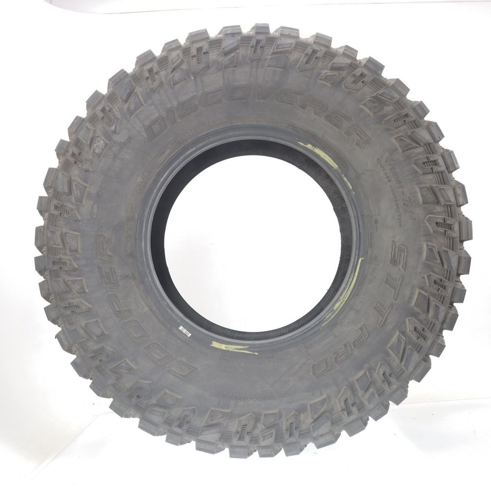 Used LT 37X13.5R17 Cooper Discoverer STT Pro 121Q E - 21/32 - Image 3