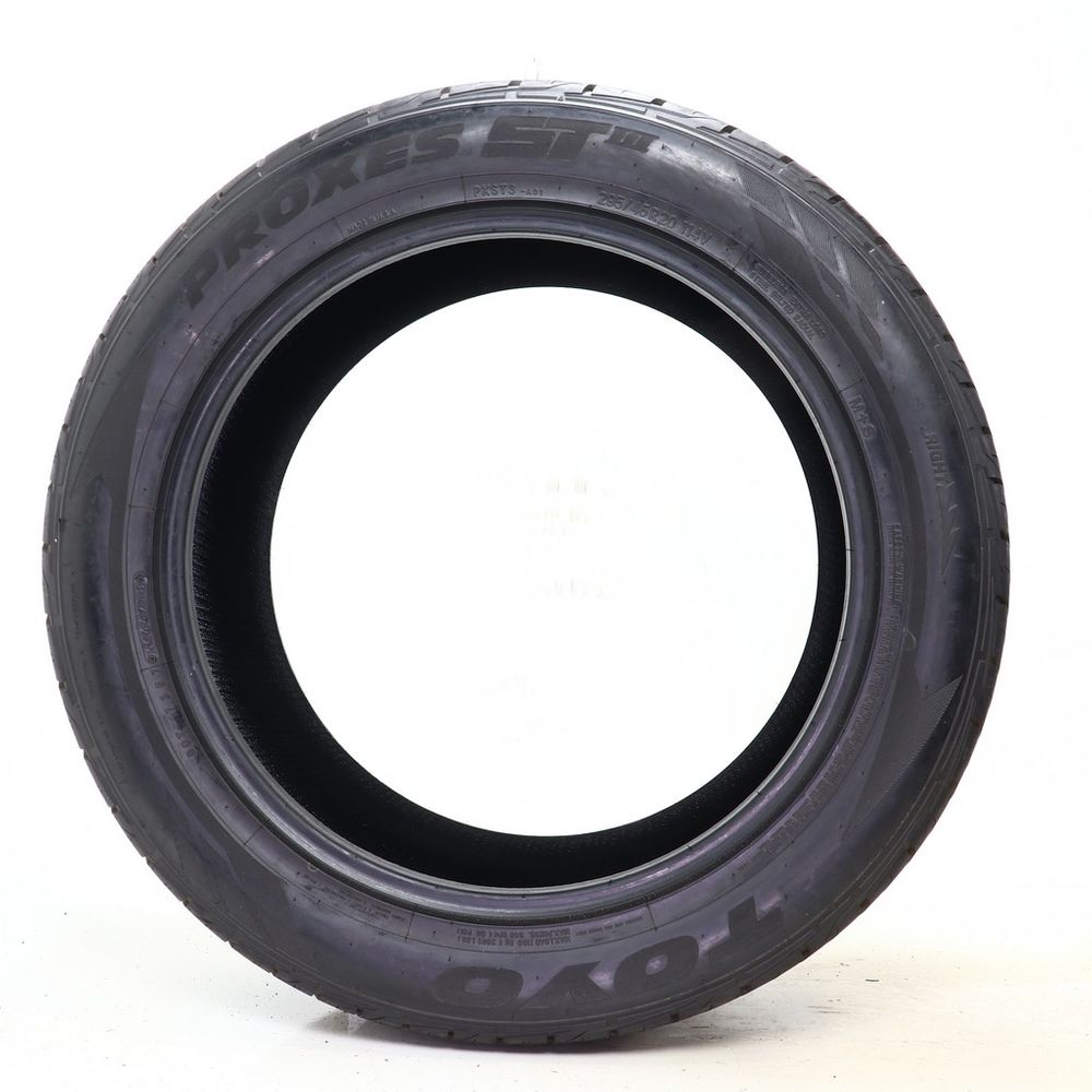 Used 295/45R20 Toyo Proxes ST III 114V - 8.5/32 - Image 3