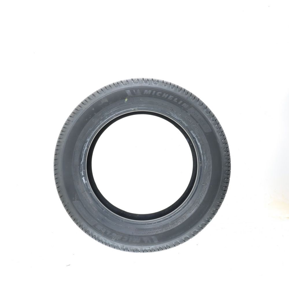 New 205/60R16 Michelin Defender 2 92H - Image 3