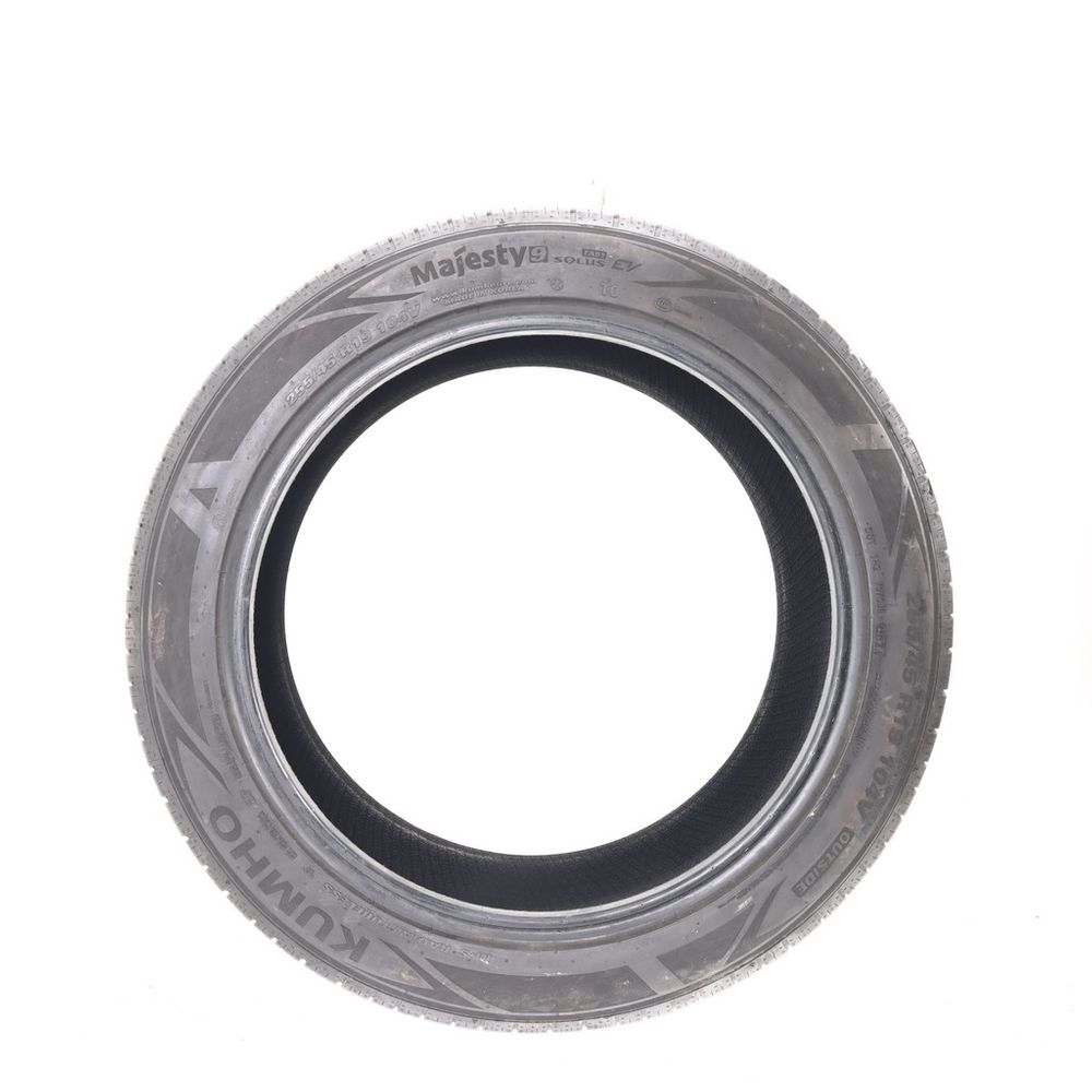 Used 255/45R19 Kumho Majesty 9 Solus TA91 EV TO K-Silent 104V - 6.5/32 - Image 3