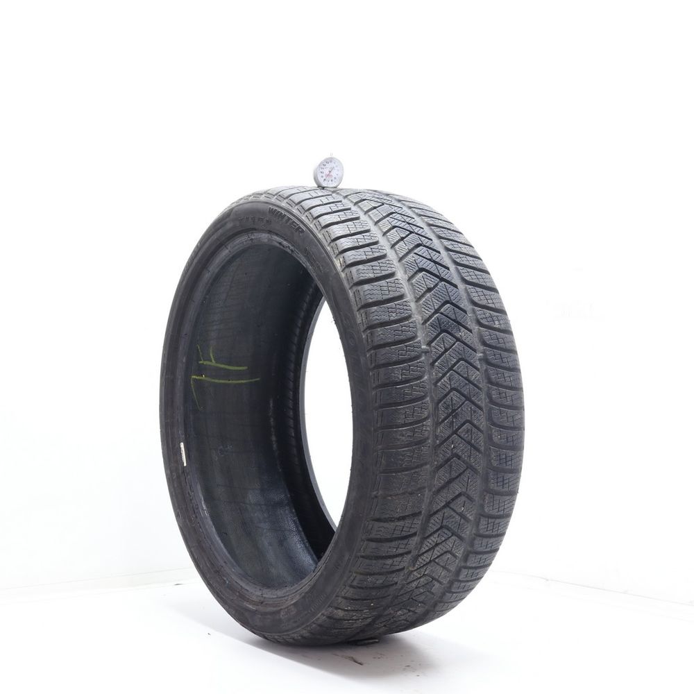 Set of (2) Used 275/35R21 Pirelli Winter Sottozero 3 R01 103W - 8/32 - Image 1