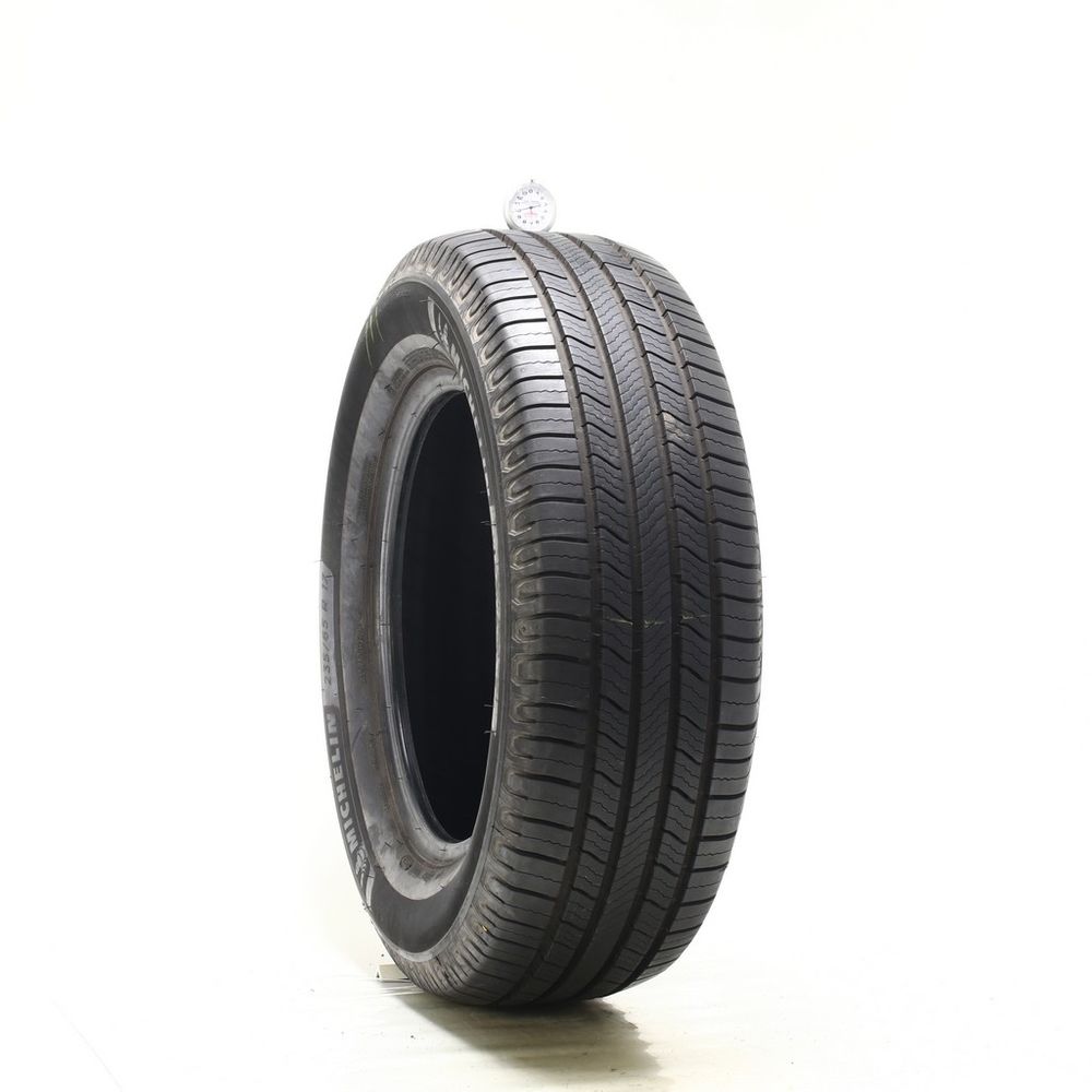 Used 235/65R17 Michelin X Tour A/S 2 104H - 9.5/32 - Image 1
