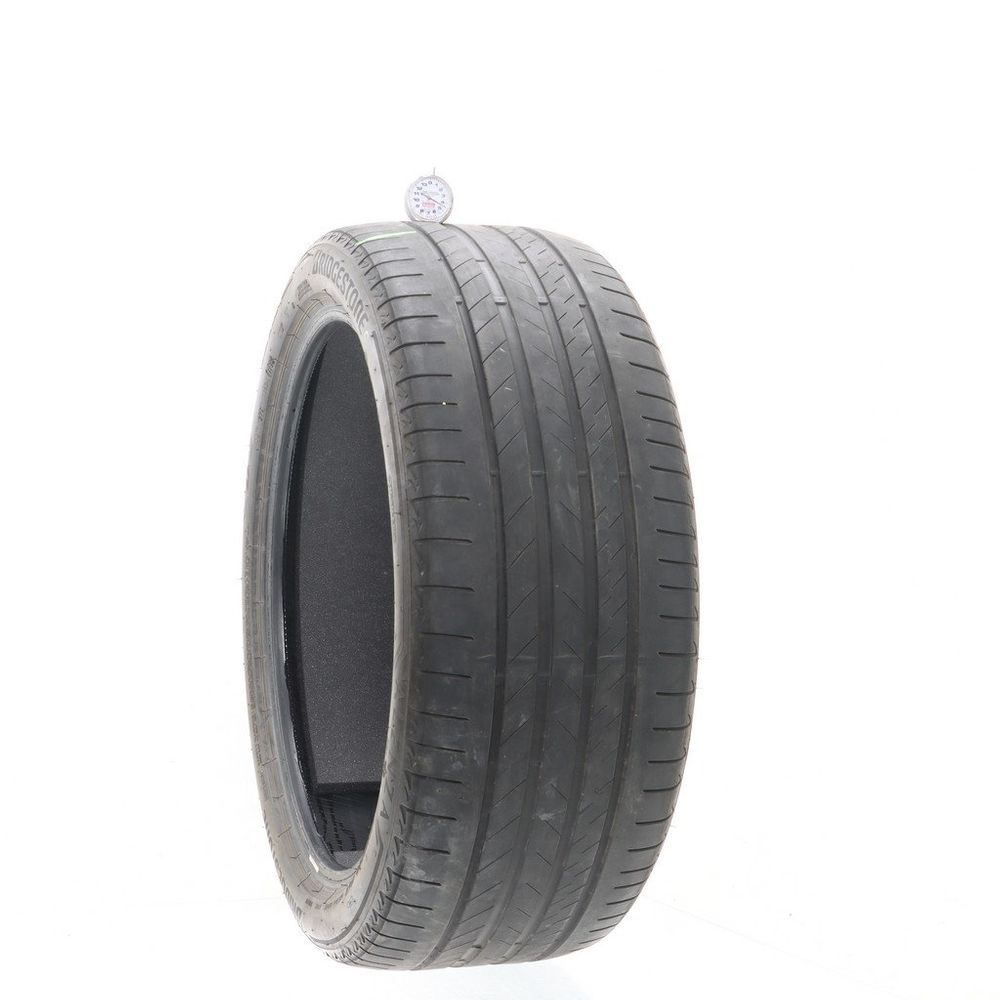 Set of (2) Used 275/40R22 Bridgestone Alenza 001 B-silent 107Y - 4.5-5/32 - Image 1