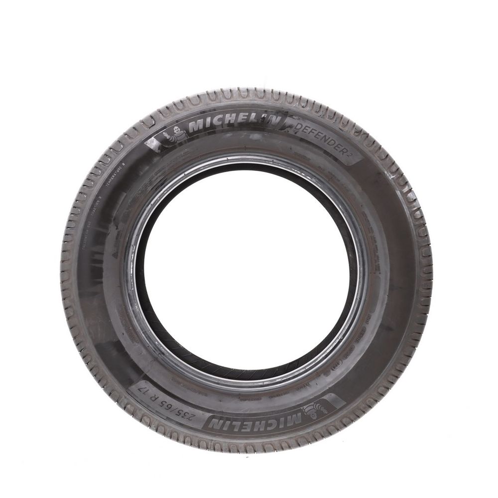 Set of (4) Used 235/65R17 Michelin Defender 2 104H - 9.5-10.5/32 - Image 3