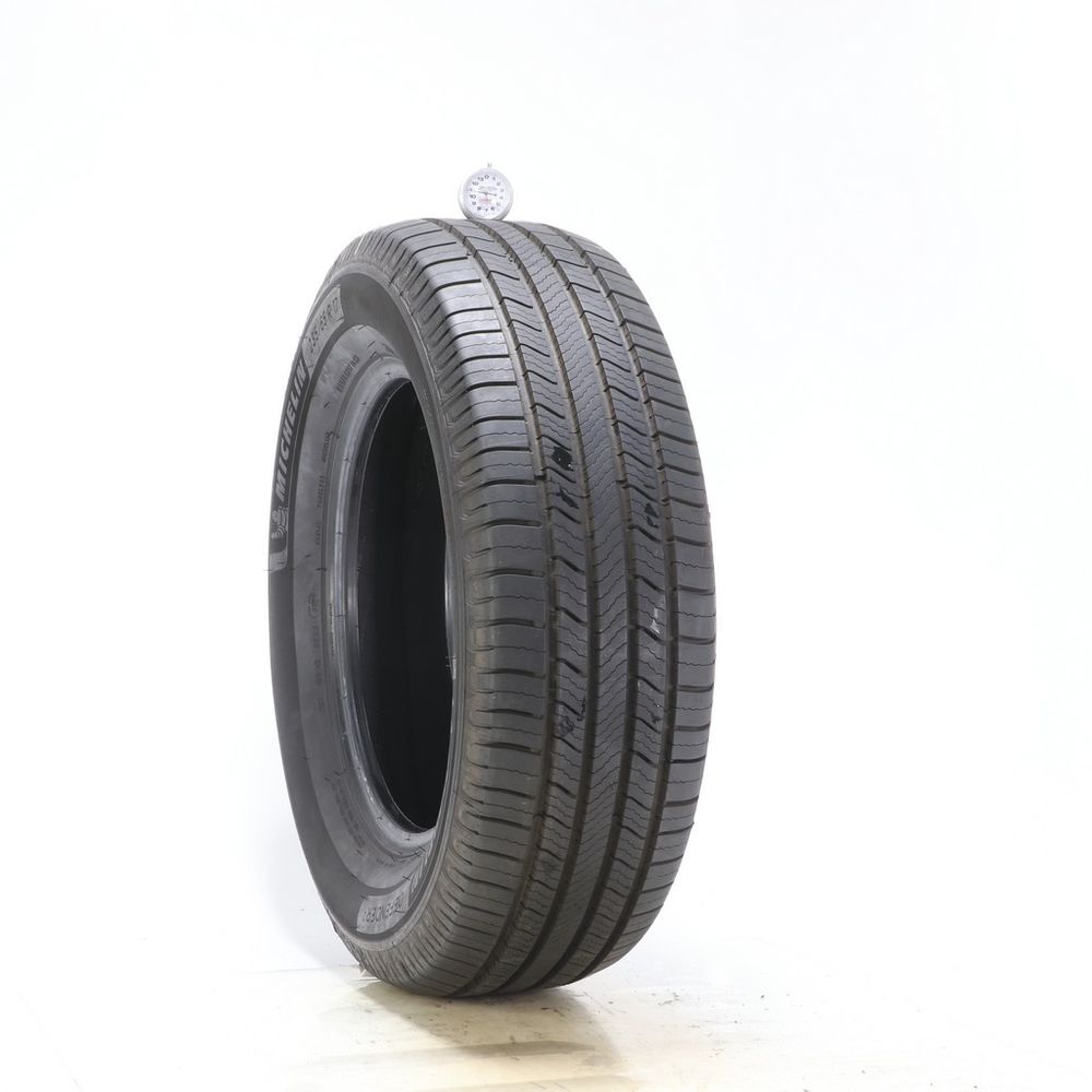 Set of (4) Used 235/65R17 Michelin Defender 2 104H - 9.5-10.5/32 - Image 4