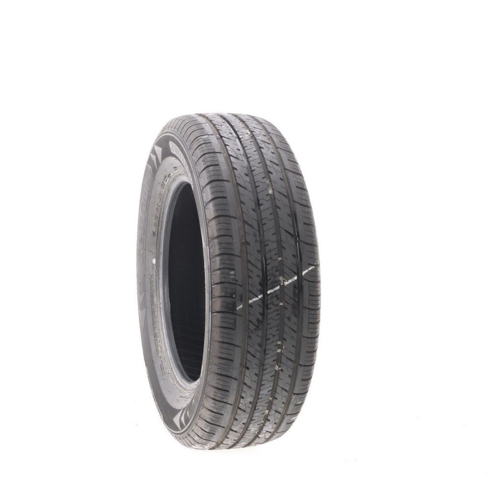 Driven Once 235/65R17 Sumitomo GeoTour 104H - 9.5/32 - Image 1
