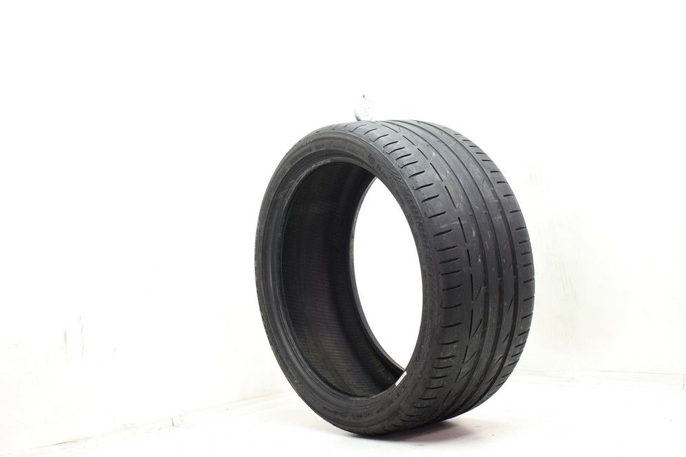 Used 255/35R19 Bridgestone Potenza S001 RFT 96Y - 5.5/32 - Image 1