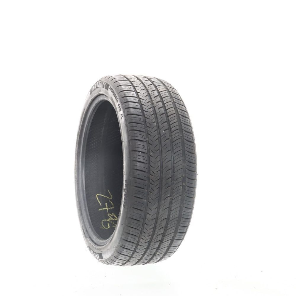 Set of (2) Driven Once 245/40ZR20 Advanta HP Z-02 99W - 10/32 - Image 1